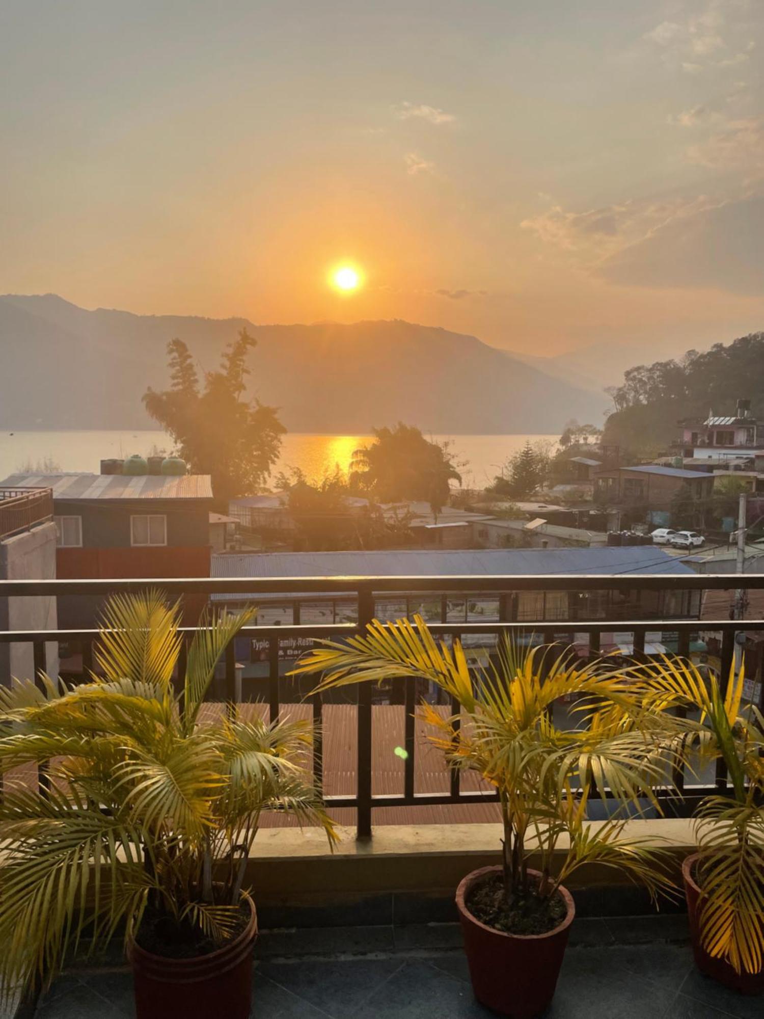 Hotel My Dream Pokhara Buitenkant foto