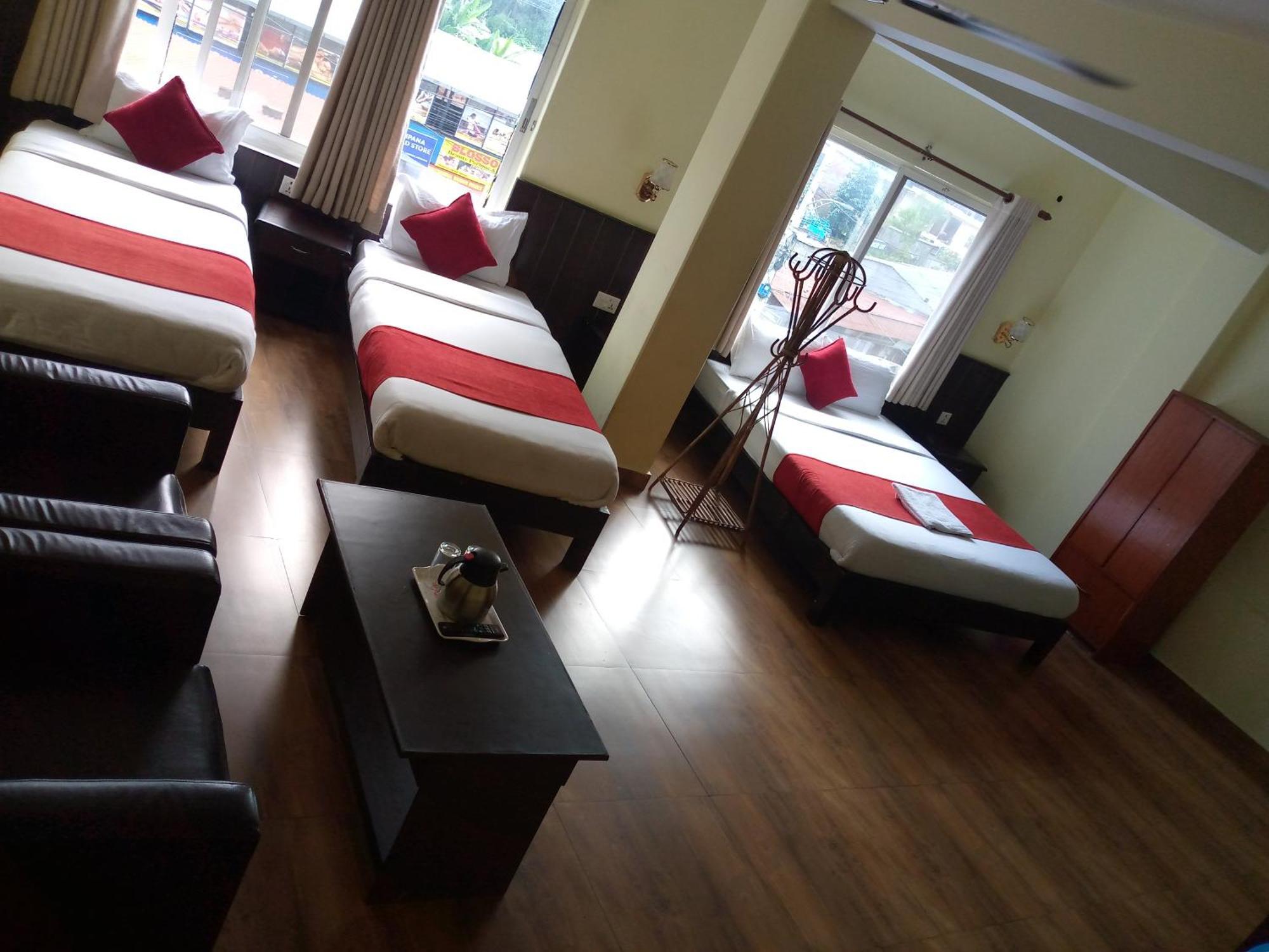 Hotel My Dream Pokhara Buitenkant foto