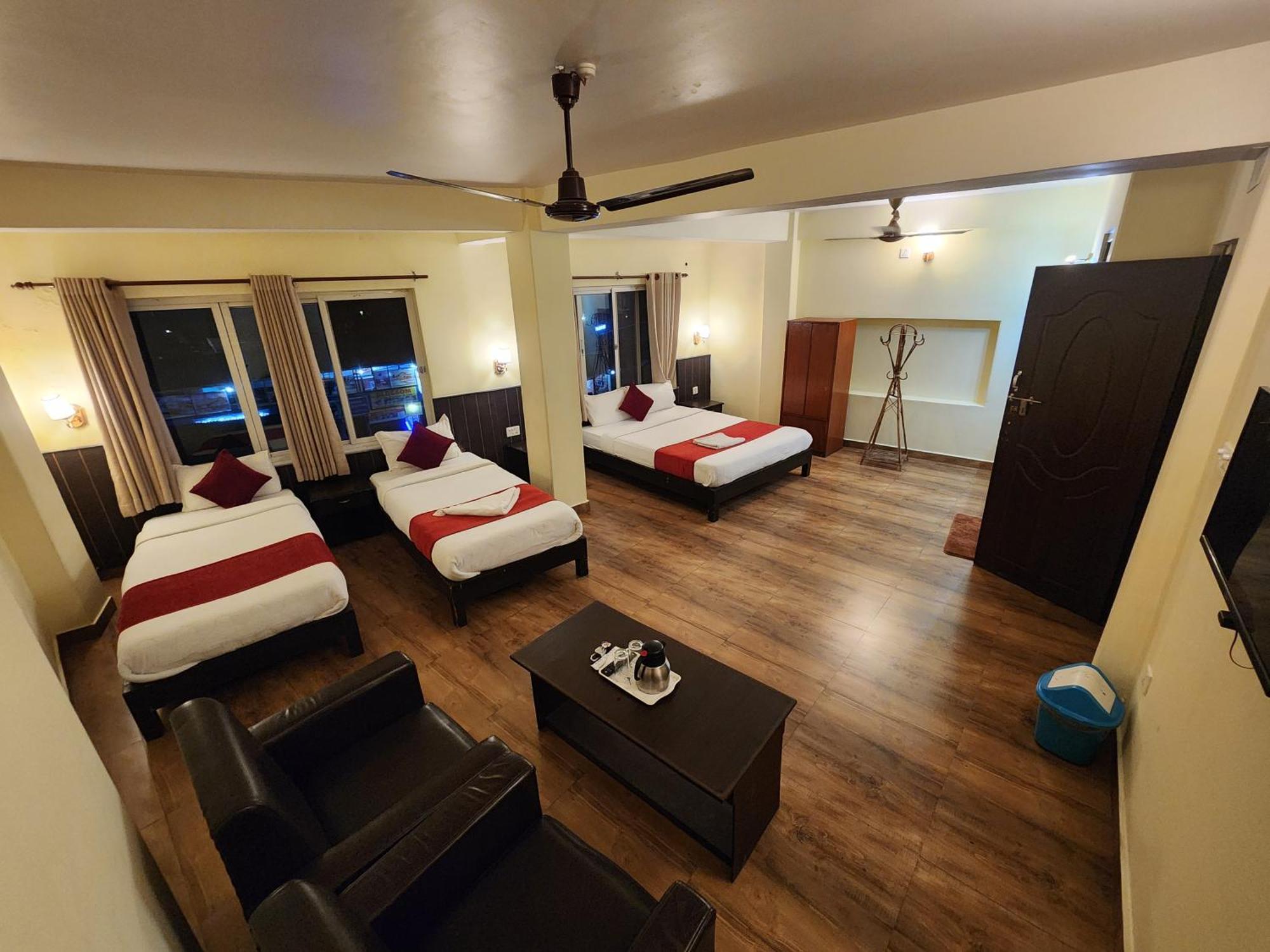 Hotel My Dream Pokhara Buitenkant foto